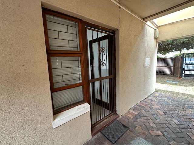 To Let 1 Bedroom Property for Rent in Diep River Western Cape